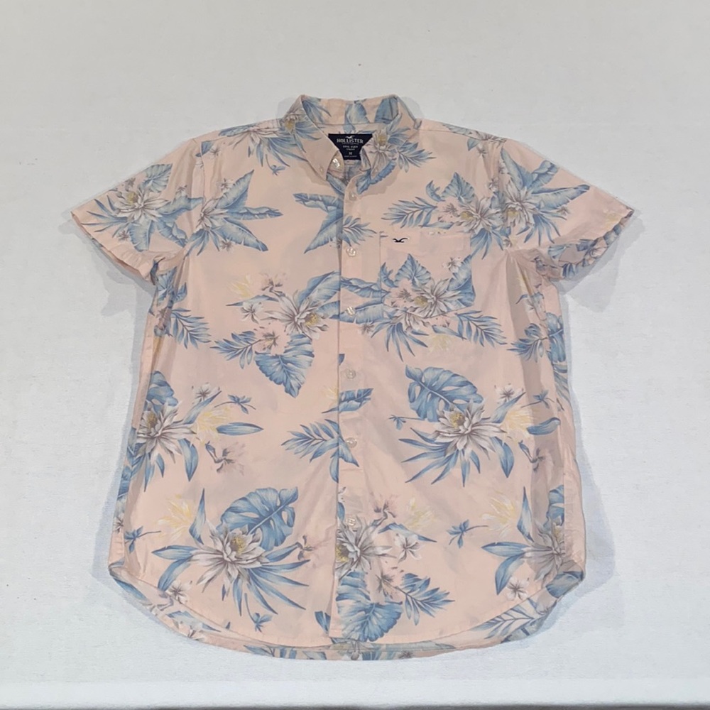 Hollister men’s pink beach theme short sleeve button down shirt size M